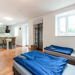 Apartman Lovely In *