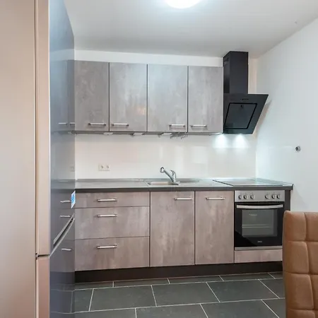 Lovely In Apartment *